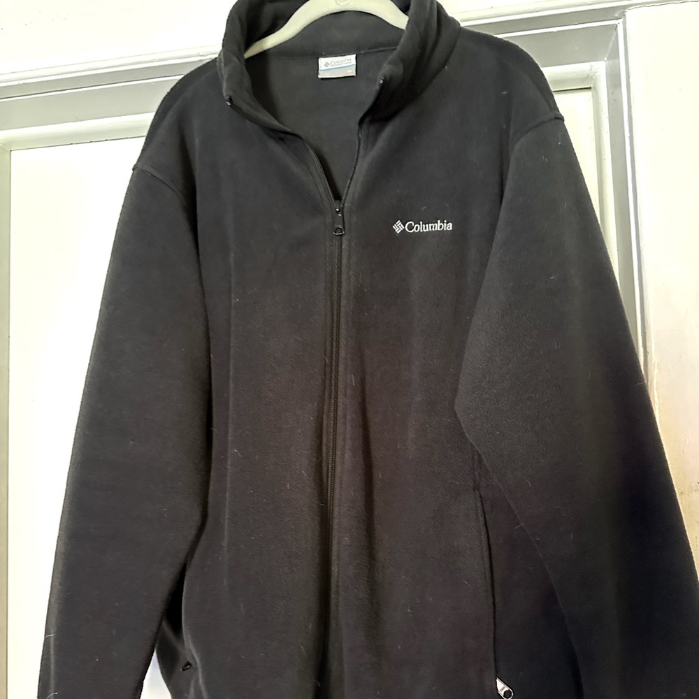 COLUMBIA BRAND LADIES FLEECE JACKET BLACK